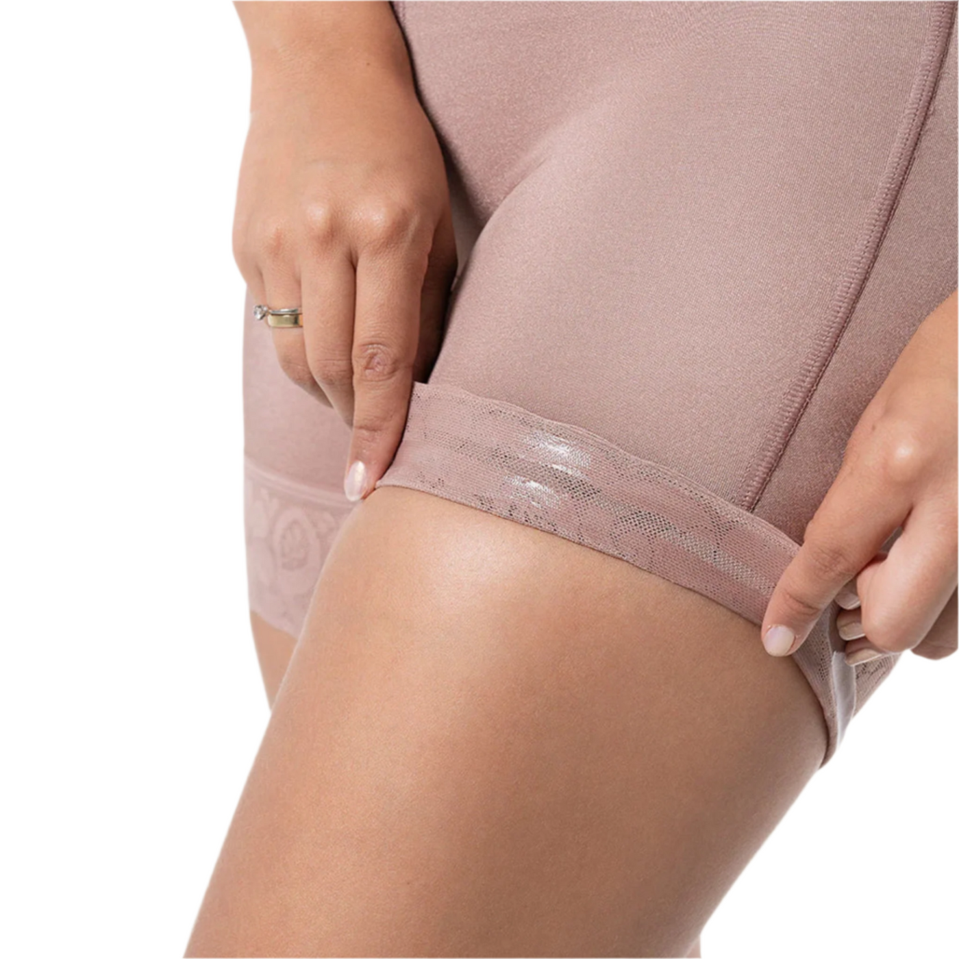 Mid Waist Sculpting Short