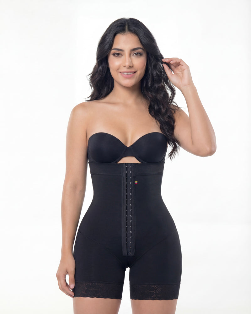 Sculpting High Waist Hooks Short